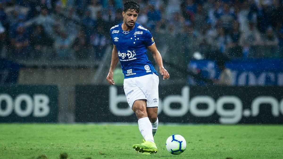 Ex-Cruzeiro, Léo relembra saída do clube: 'Não foi do jeito que esperava'