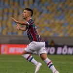 Leo Fernández quebra jejum de gols de falta do Fluminense e vira opção para Diniz