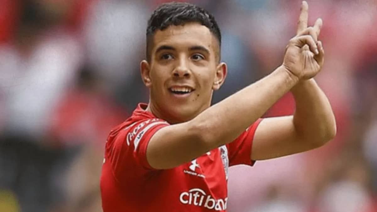 Fluminense encaminha a contratação de meia uruguaio do Toluca-MEX