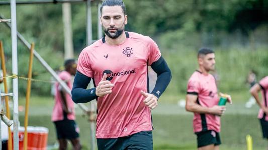 Léo Gamalho ainda não será relacionado para enfrentar o Guarani
