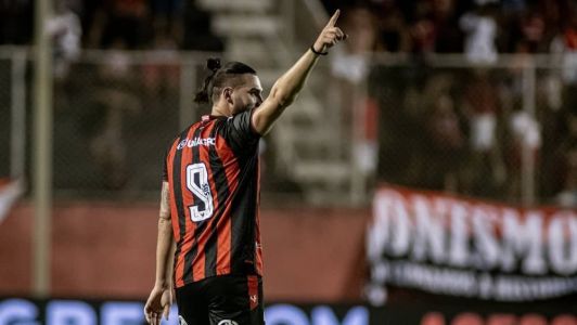 Léo Gamalho, atacante do Vitória