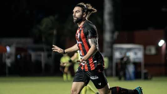 Léo Gamalho, atacante do Vitória