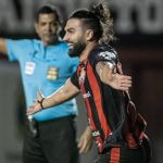Líder absoluto da Série B, Vitória chega a quase 100% de chances de acesso