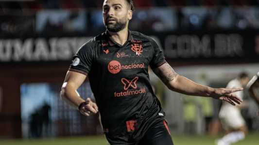 Léo Gamalho marcou o gol do Vitória