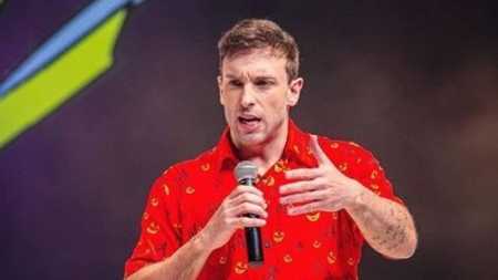 Leo Lins teve canal do YouTube suspenso por 90 dias