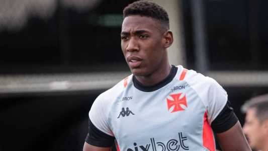 Léo pede que São Januário seja liberado para os jogos do Vasco