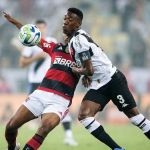 Após goleada, Léo pede desculpas para a torcida do Vasco