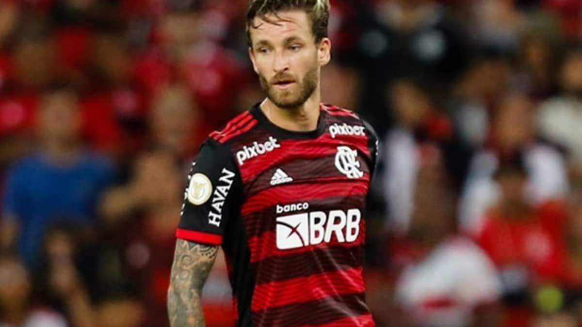 Léo Pereira sofre pancada no joelho e vira dúvida para o Fla-Flu