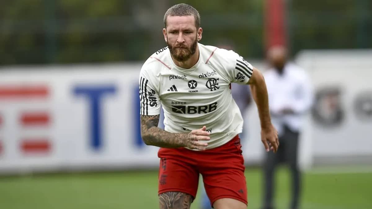 Léo Pereira diz que Tite reacendeu esperanças no Flamengo por título brasileiro