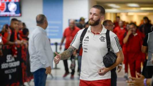 Léo Pereira foi titular do Flamengo na derrota para o Grêmio, em Porto Alegre