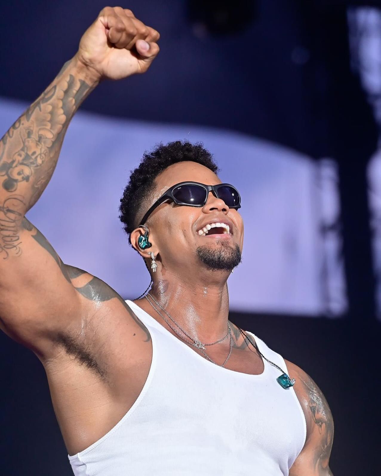 Léo Santana anuncia a primeira convidada na gravação de DVD em BH; saiba quem