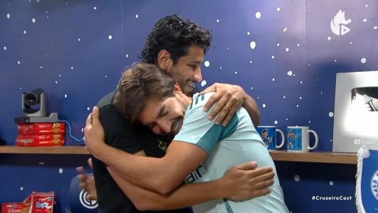 Leo se encontrou com Lucas Silva na Toca da Raposa II
