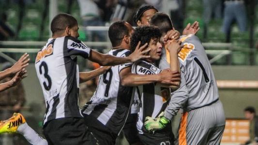 Leo Silva, Alecsandro, Luan, Ronaldinho e Victor estão relacionados