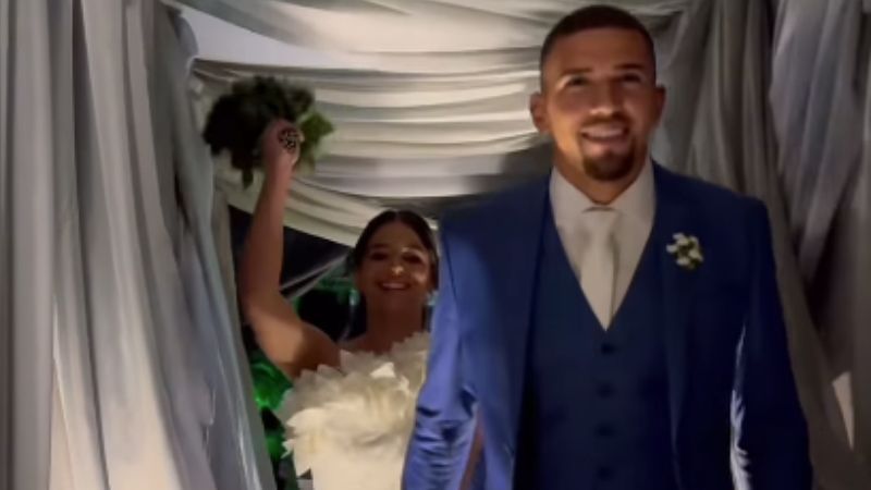 Jogadores do Cruzeiro marcam presença em casamento de goleiro do clube; veja