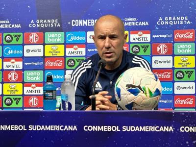 Leonardo Jardim analisou situação do atacante Wanderson.jpeg