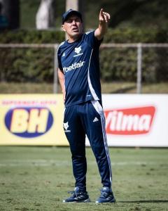 Leonardo Jardim comandará o Cruzeiro na Vitória Cup
