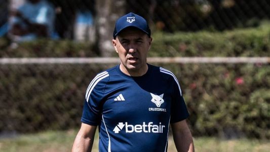 Leonardo Jardim prepara o Cruzeiro para a partida contra o Vila Nova-GO, na terceira fase da Copa do Brasil