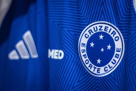 Leonardo Jardim, técnico do Cruzeiro, vai em busca de vitória em cima do líder do Brasileirão
