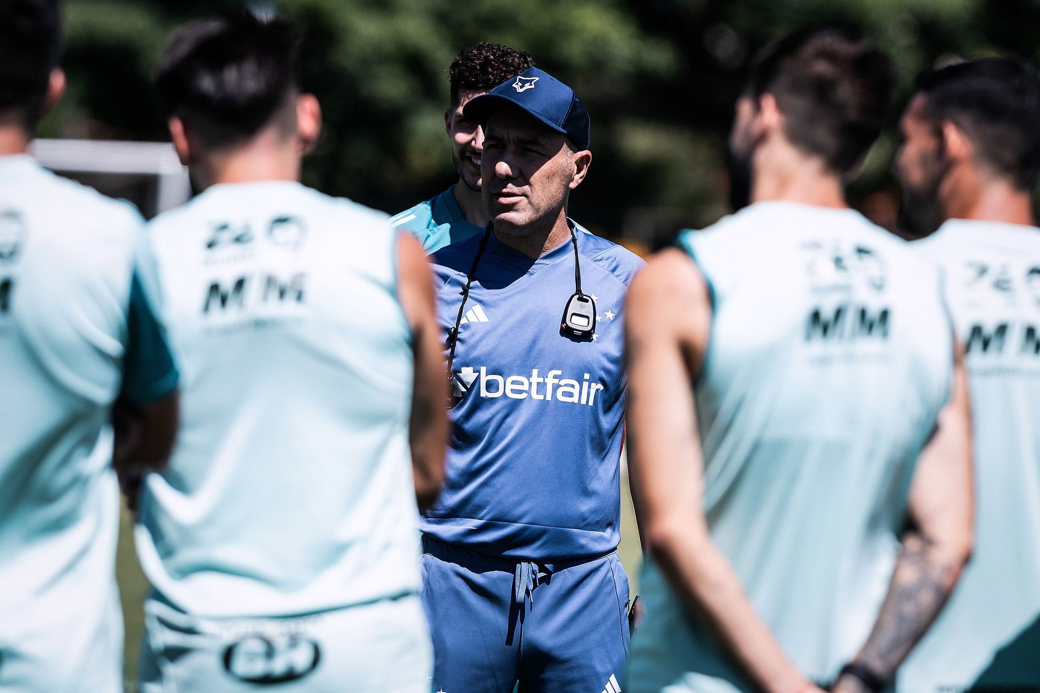 Cruzeiro foca na semifinal do Mineiro após permanência de Matheus Pereira