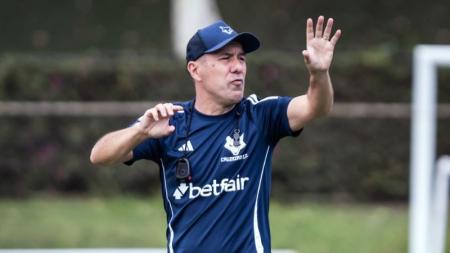 Leonardo Jardim tem metas definidas para o Cruzeiro ao fim da temporada