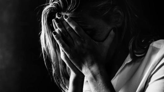 Levantamento mostra que mais de duas mil mulheres foram estupradas em Minas