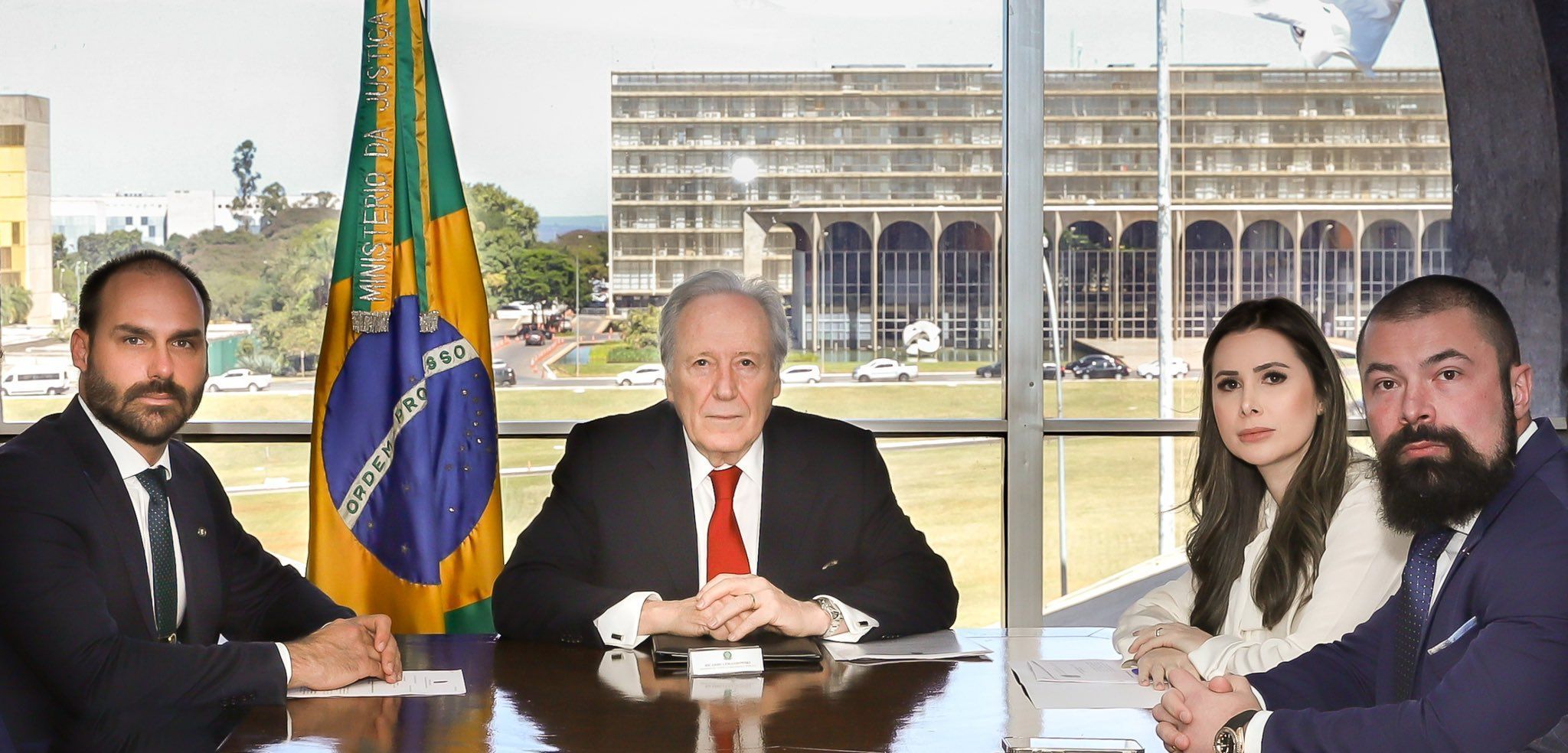 Lewandowski se reúne com deputados bolsonaristas investigados por suposta divulgação de fake news