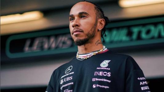 Lewis Hamilton comentou sobre novo caso de racismo contra Vini Jr