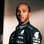 Lewis Hamilton estaria interessado em comprar Manchester United, diz jornal