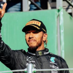 Hamilton se empolga com testes da Mercedes para a temporada de F1 em 2024
