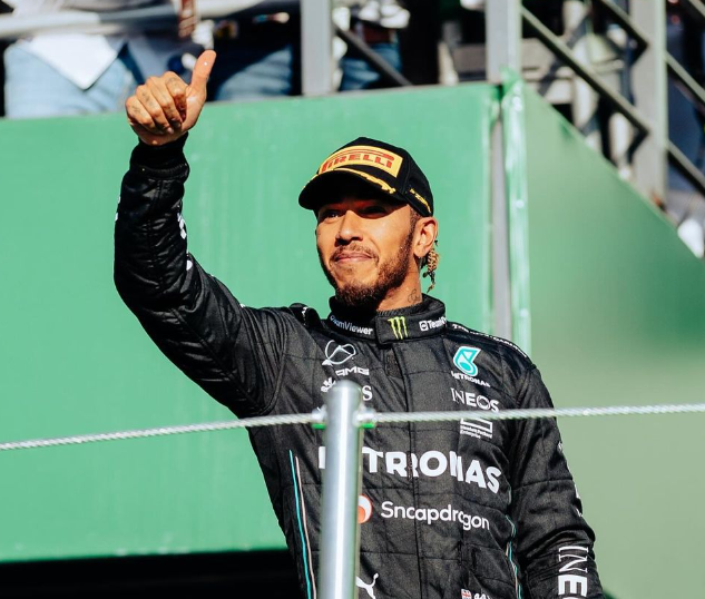 Heptacampeão da Fórmula 1, Lewis Hamilton trocará Mercedes pela Ferrari em 2025