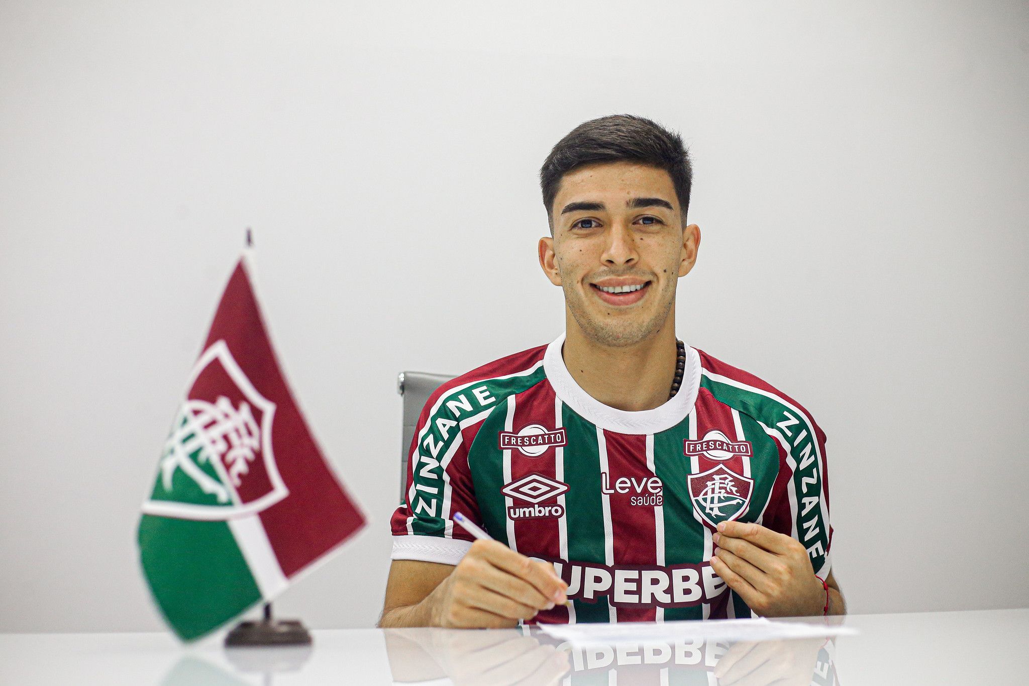 Mano Menezes terá duas novas opções no Fluminense para sequência da temporada
