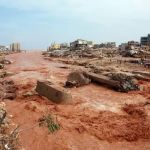 Líbia esvazia cidade e busca por 10 mil desaparecidos após enchentes 