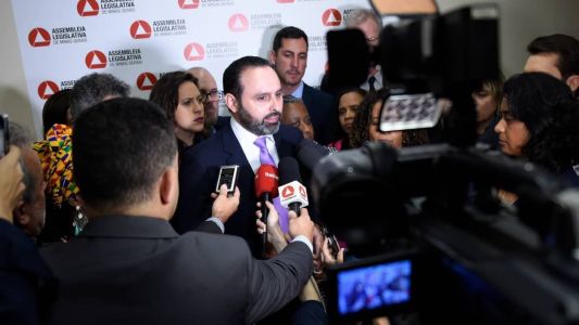 Líder da minoria, Ulysses Gomes rebateu declaração de Zema sobre responsabilidade da oposição sobre falta de acordo