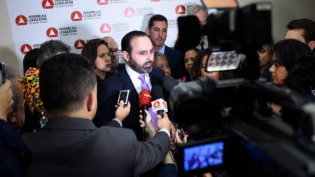 Líder da minoria, Ulysses Gomes rebateu declaração de Zema sobre responsabilidade da oposição sobre falta de acordo