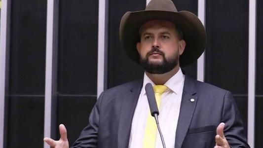 Líder do PT na Câmara pede a cassação do deputado Zé Trovão por ataques contra Lula