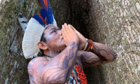 Líder indígena Wiyahu Yawanawá estará no Jardim Botânico neste domingo (20)