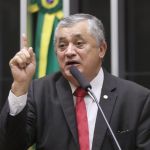 Guimarães rejeita PEC do Quinquênio e promete articulação contra a proposta: 'vai quebrar o país'