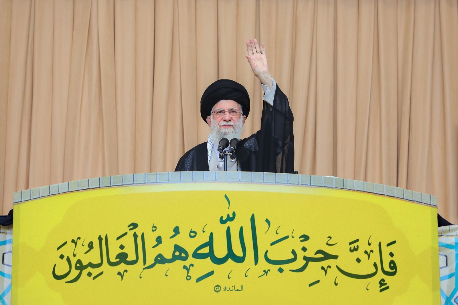 Líder supremo do Irã, Aiatolá Khamenei adota medidas extraordinárias após ataques dos EUA