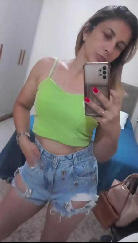 A ex-prefeita de Bom Jardim (MA), Lidiane Rocha (ex-PP), se entregou na sede da Polícia Federal, em São Luís, no início da tarde desta segunda-feira. Ela estava foragida desde o dia 20 de agosto.
