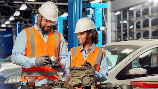 Mais que metal: a tecnologia 'invisível' que deixa seu celular mais potente