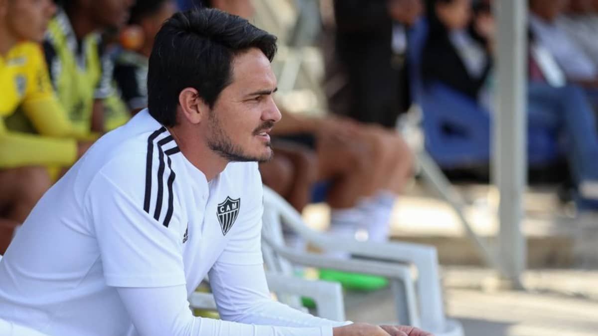 Atlético anuncia ex-jogador como coordenador da iniciação da base