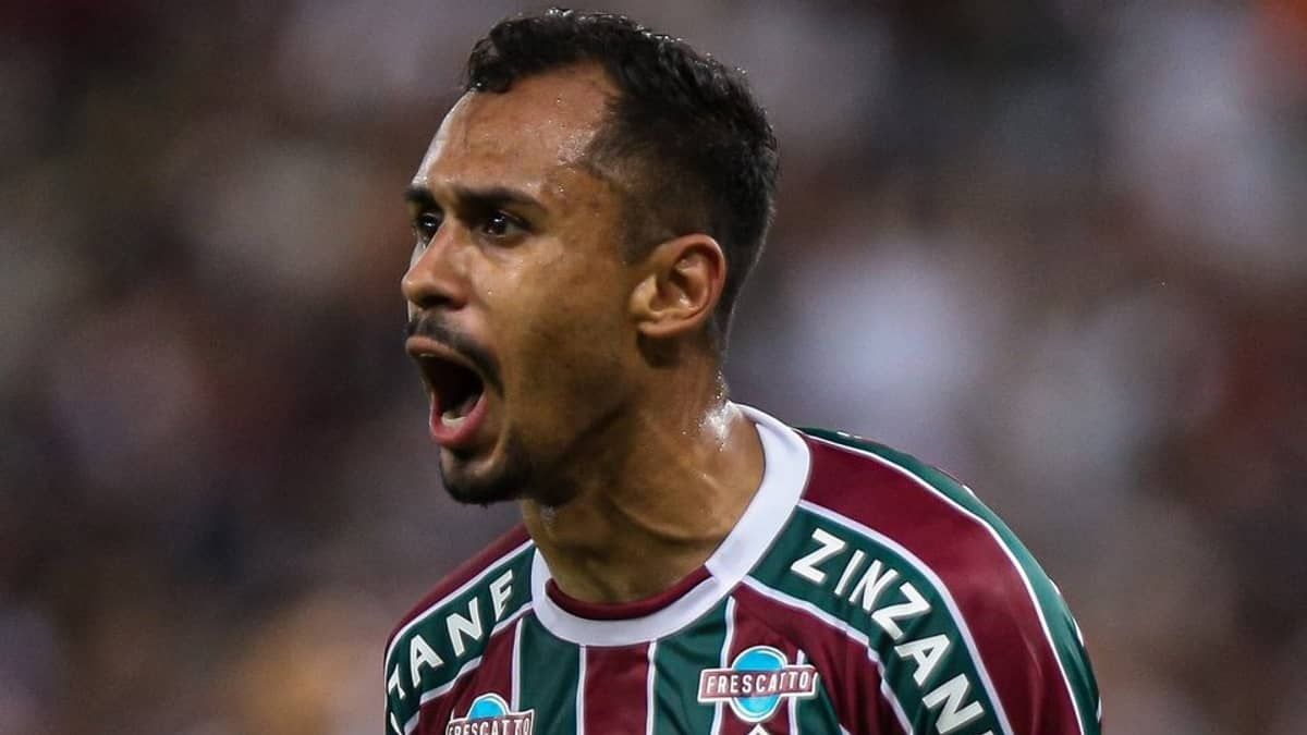 12º jogador: entenda a importância de Lima para o Fluminense