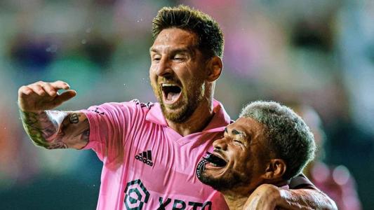 Lionel Messi (esq) e Josef Martinez (dir), jogadores do Inter Miami