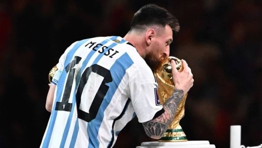 Lionel Messi foi eleito o melhor jogador da Mundial do Catar, em que a Argentina se sagrou campeã