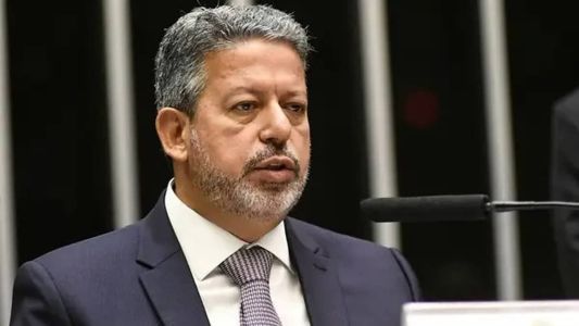 Arthur Lira colocou dez itens na pauta