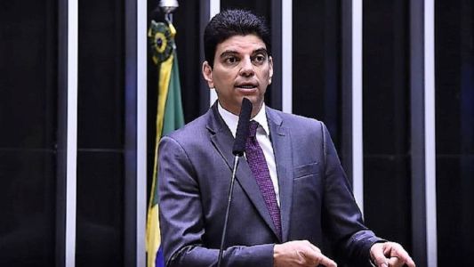 Lira quer votar novo marco fiscal na próxima terça-feira (16), diz relator.