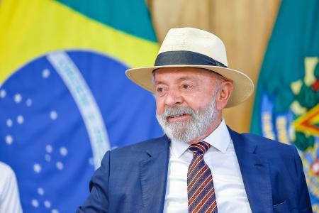 Lula celebra indicações de Ainda Estou Aqui ao Oscar: “Pode pedir música“ | CNN Brasil