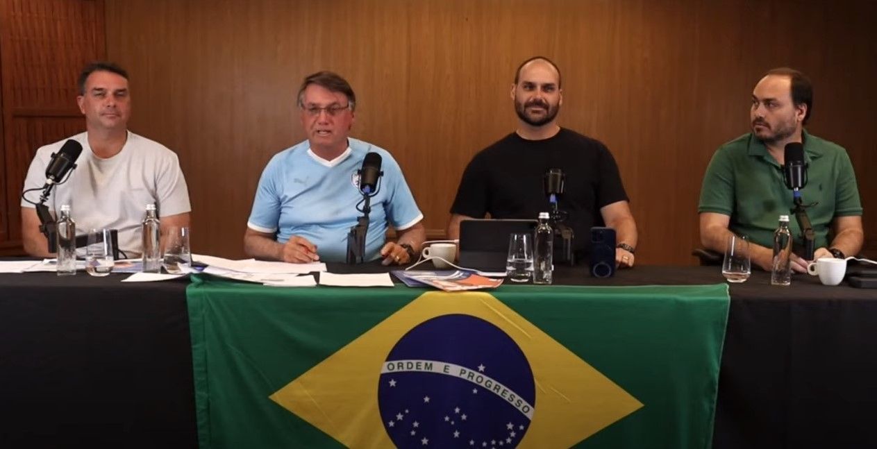 Família e defesa de Bolsonaro continuam insistindo em prisão domiciliar