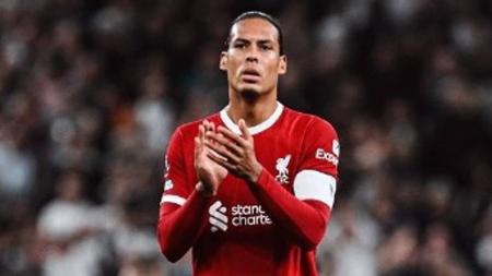 Liverpool busca defender a liderança do grupo