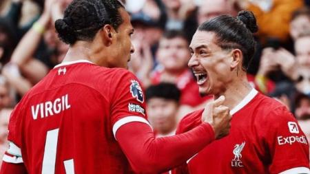 Liverpool fez 3 a 1 no West Ham e subiu para 2º na Premier League